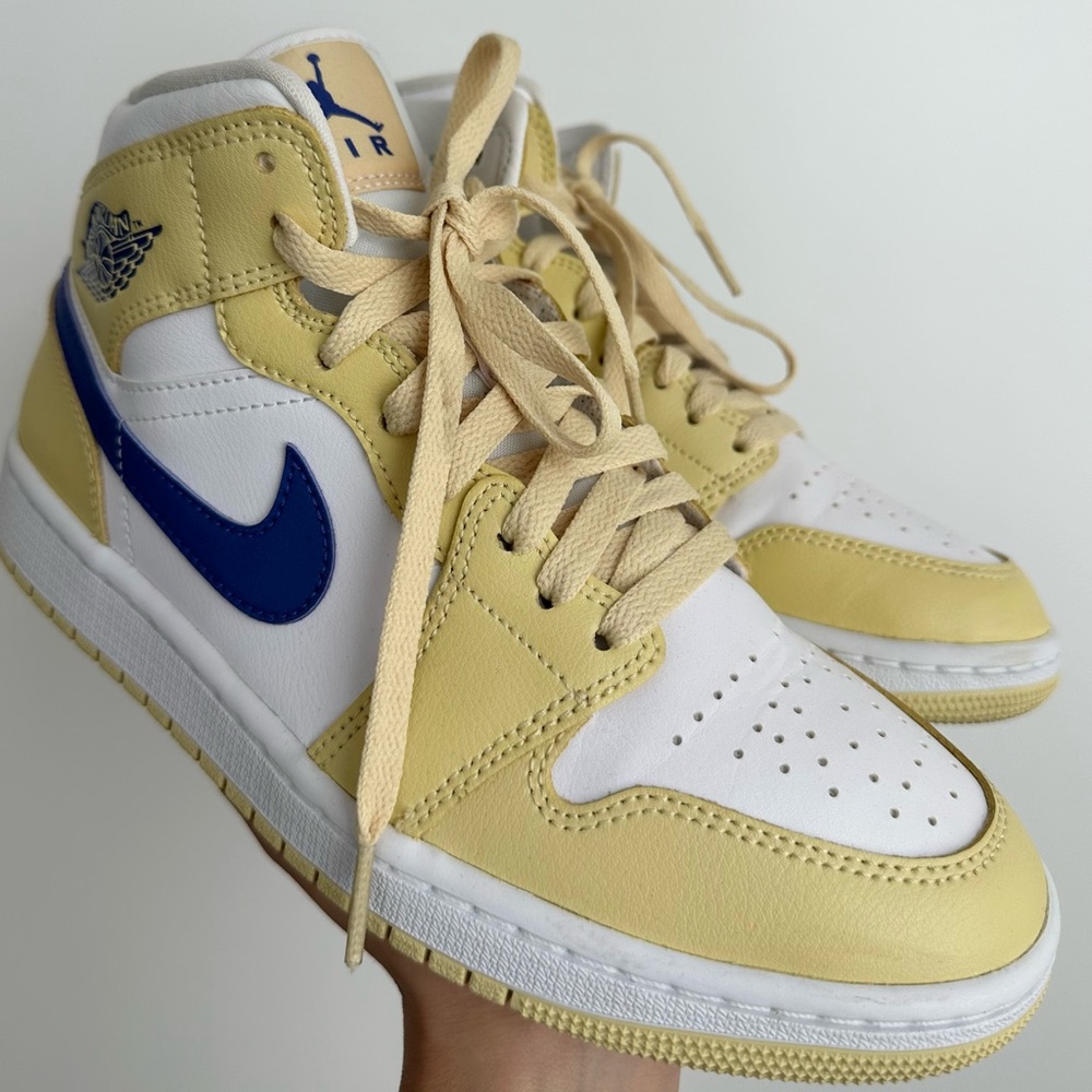 Nike Air Jordan 1 Mid “Lemon Wash” Sneaker